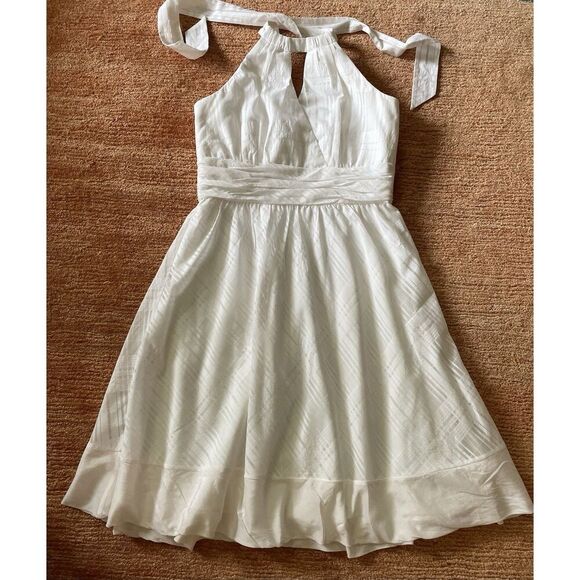 WHITE HOUSE BLACK MARKET WHITE SILK Blend SHINY  Lined HALTER MINI DRESS L - Picture 1 of 9